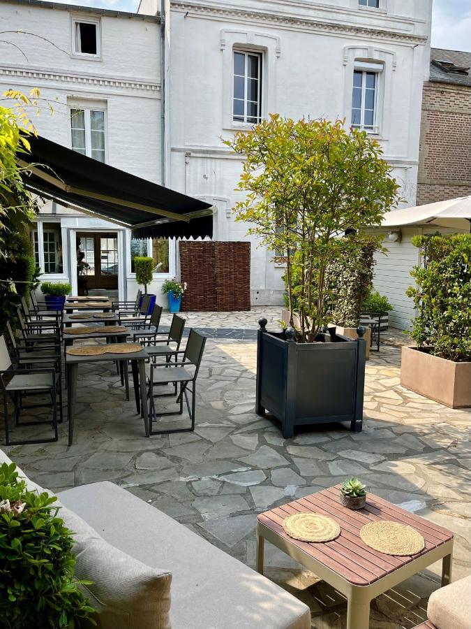 Hotel Le Patio - Deauville Exterior foto