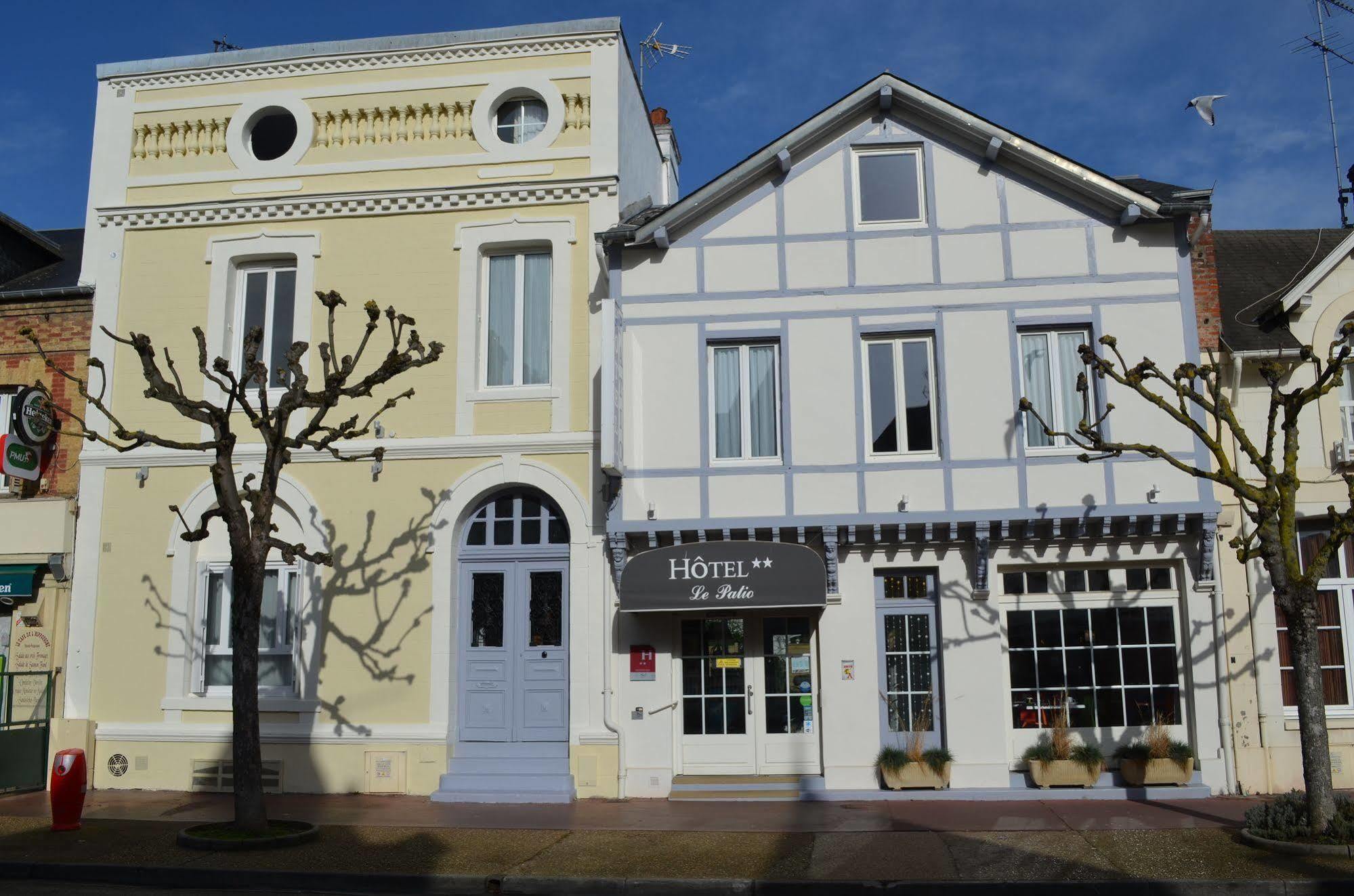 Hotel Le Patio - Deauville Exterior foto